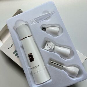 Women’s 4-in-1 Electric Rechargeable Shaver with 4 attachments